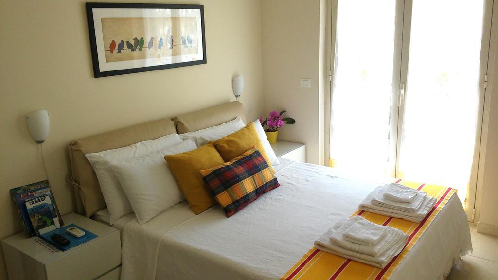 Nerissa Holiday Apartment Мілаццо Екстер'єр фото